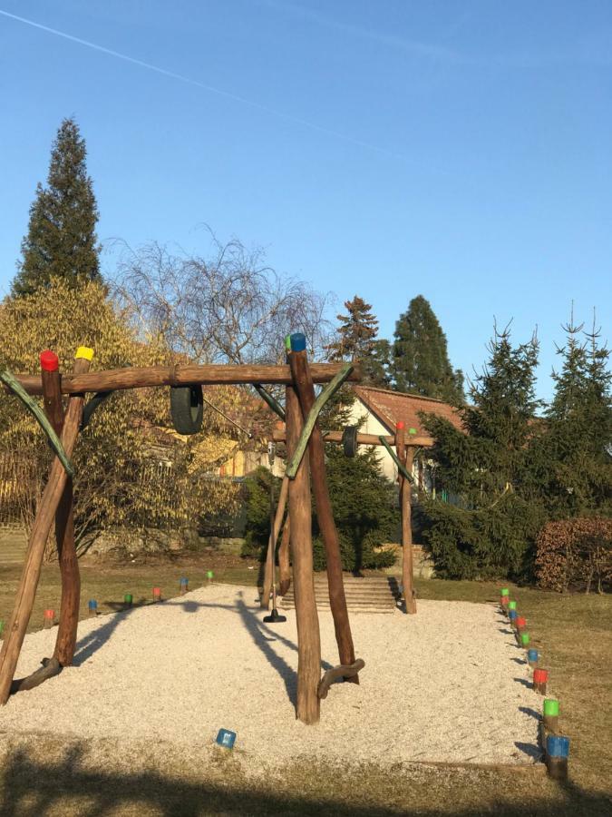 Penzion Hradecky Dvur Plzeň Buitenkant foto